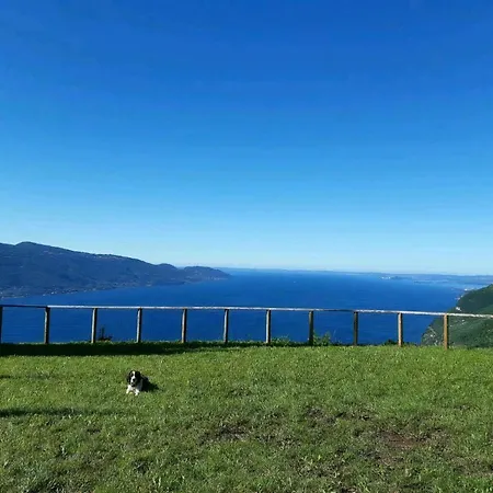 In Gardola Mit Balkon Und Seeblick *